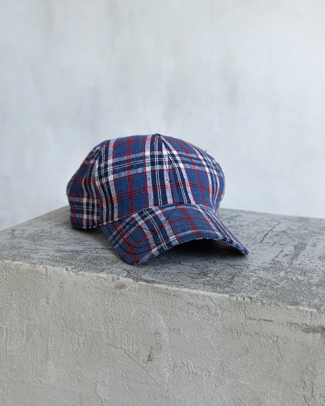 BRIM CUTTER - NAVY PLAID