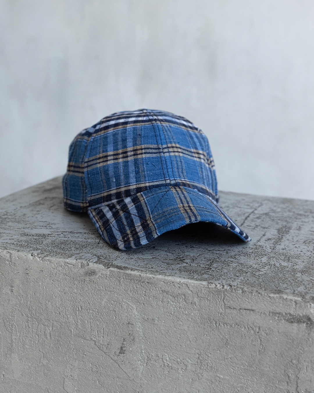 BRIM CUTTER - BLUE/GOLD/WHITE